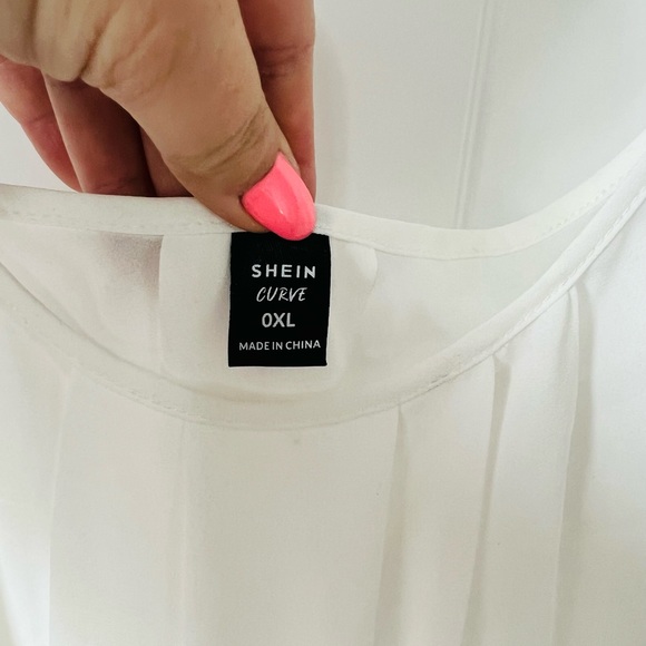 White semi-sheer tank top blouse. NWOT. Beautiful flowy top. From Shein - Picture 2 of 3